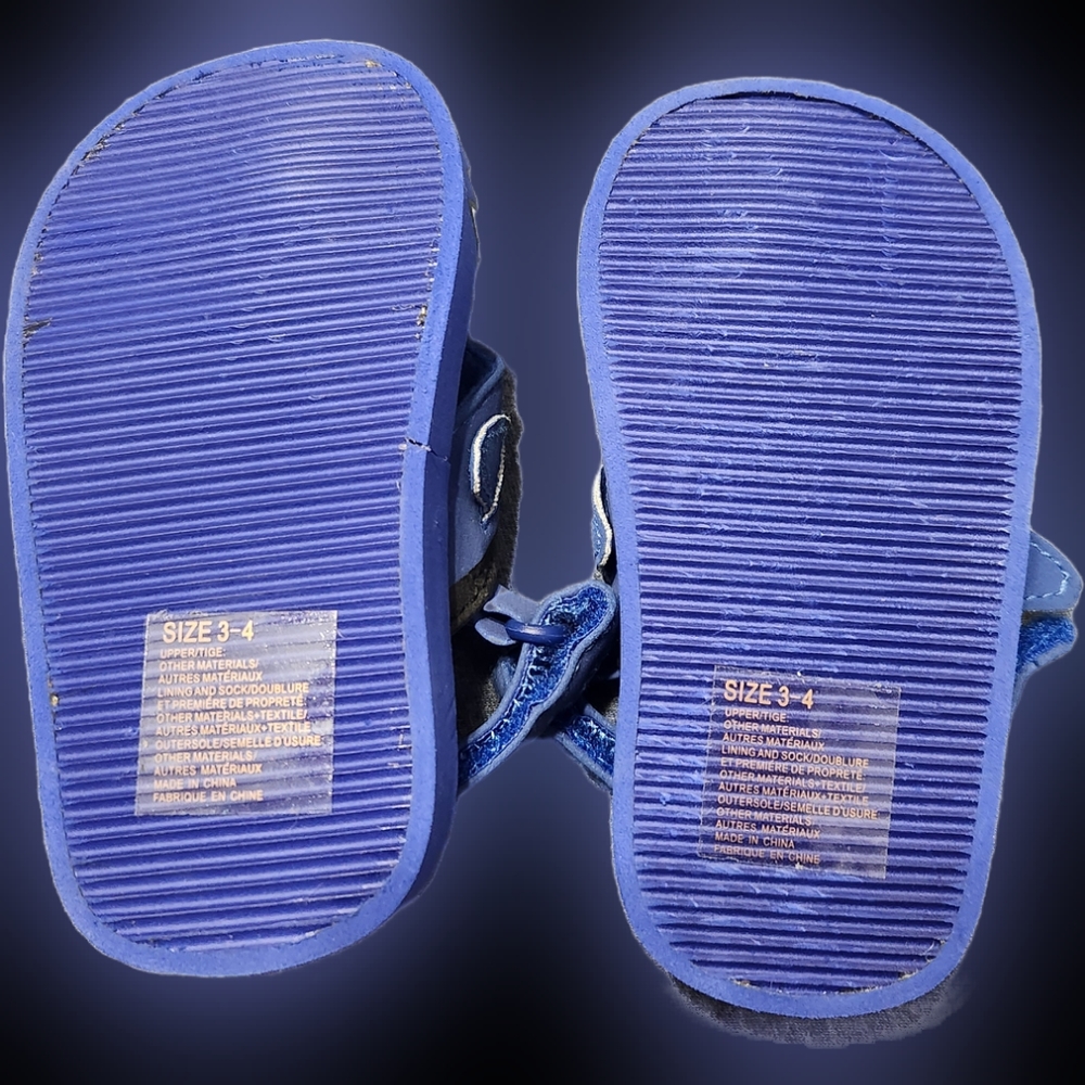 Gymborie Kid's Pirate/Shark Flip Flops - Picture 4 of 4